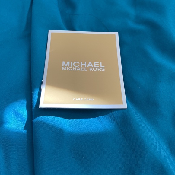 *Michael Kors Light Cream Satchel purse - Picture 5 of 5